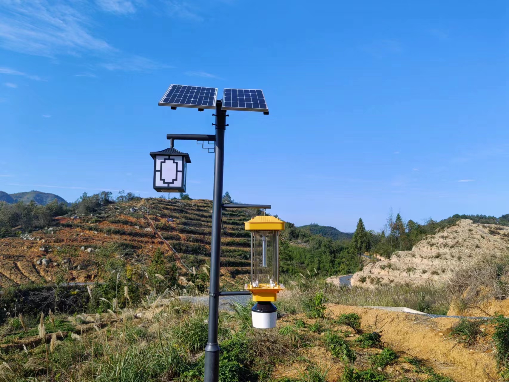 頻振式太陽能殺蟲燈 ZW-PZJG09